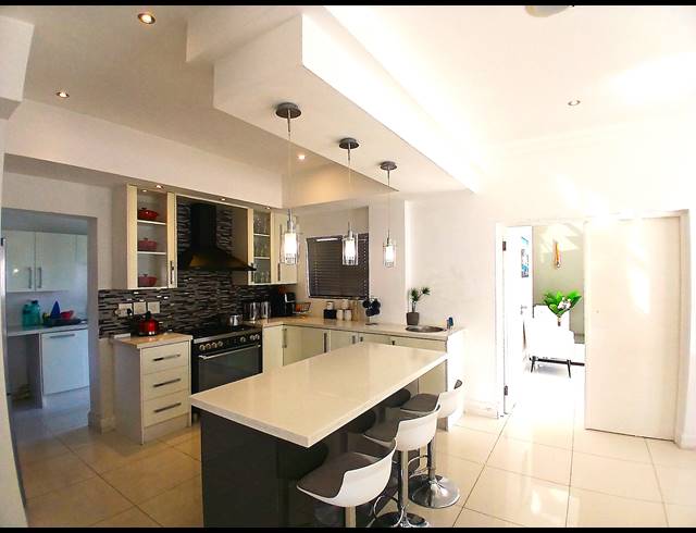 3 BEDROOM FREESTANDING FOR SALE IN BLUE VALLEY GOLF ESTATE